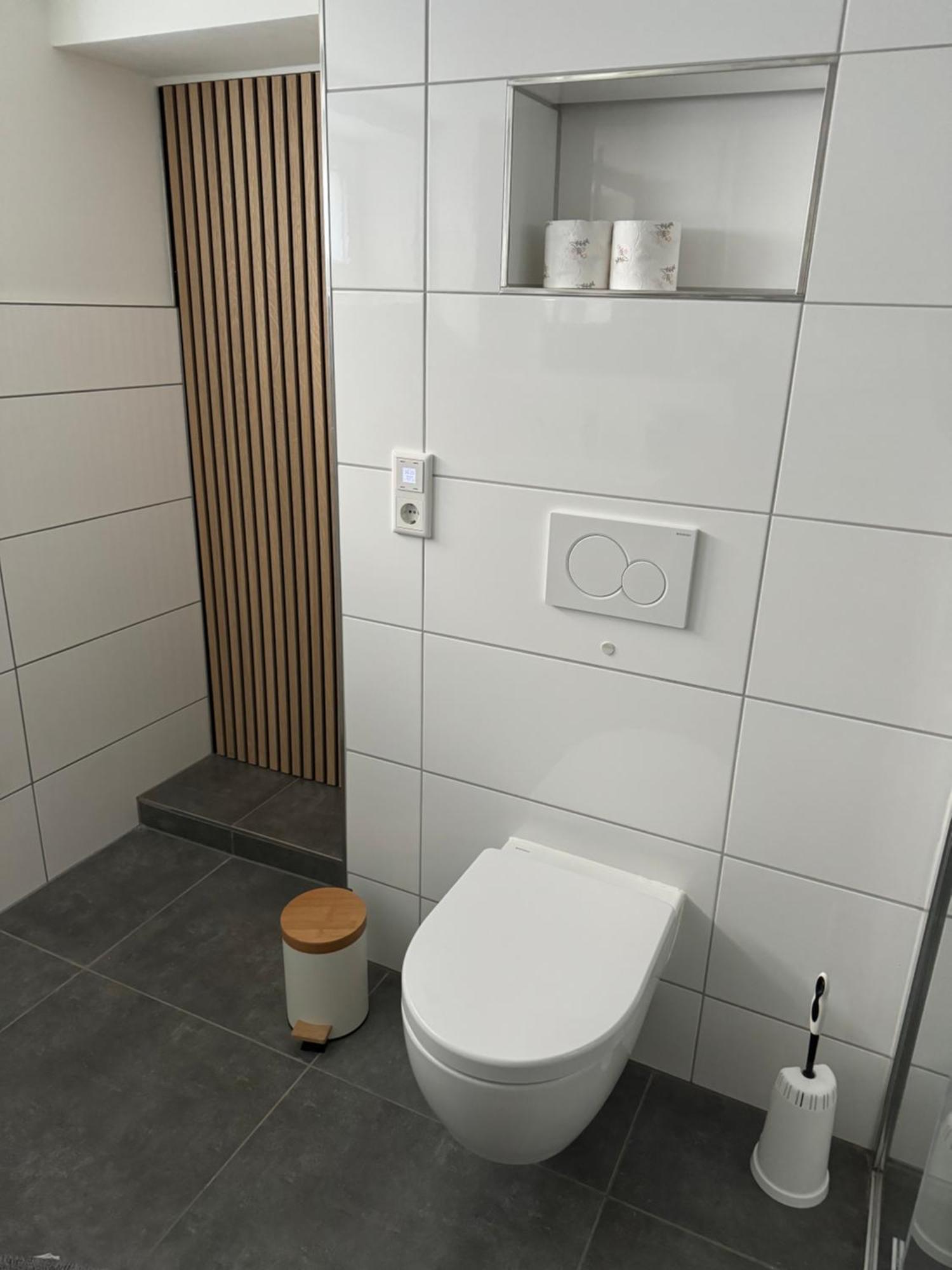 Modernes Apartment, Ruhige Lage, Stadtnah Келькхайм Экстерьер фото